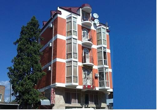 hotel-edemi.jpg hotel-edemi.jpg