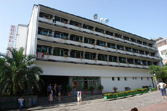 hotel-sputnik-in-batumi_1.jpg.jpg hotel-sputnik-in-batumi_1.jpg.jpg