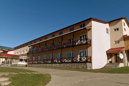 hotel-trialeti-palace-in-bakuriani.jpg hotel-trialeti-palace-in-bakuriani.jpg