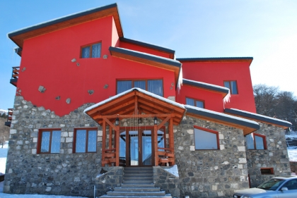 hotel_red_house_in_bakuriani.jpg hotel_red_house_in_bakuriani.jpg